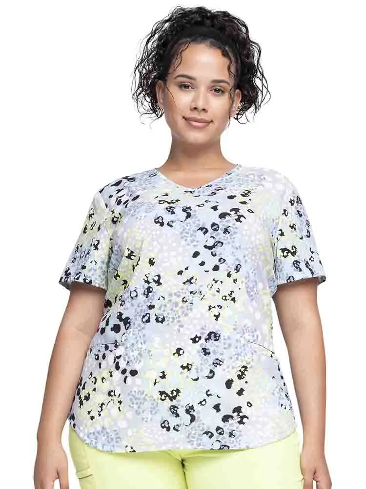 Cherokee Women's V-Neck Print Scrub Top | Spots Go