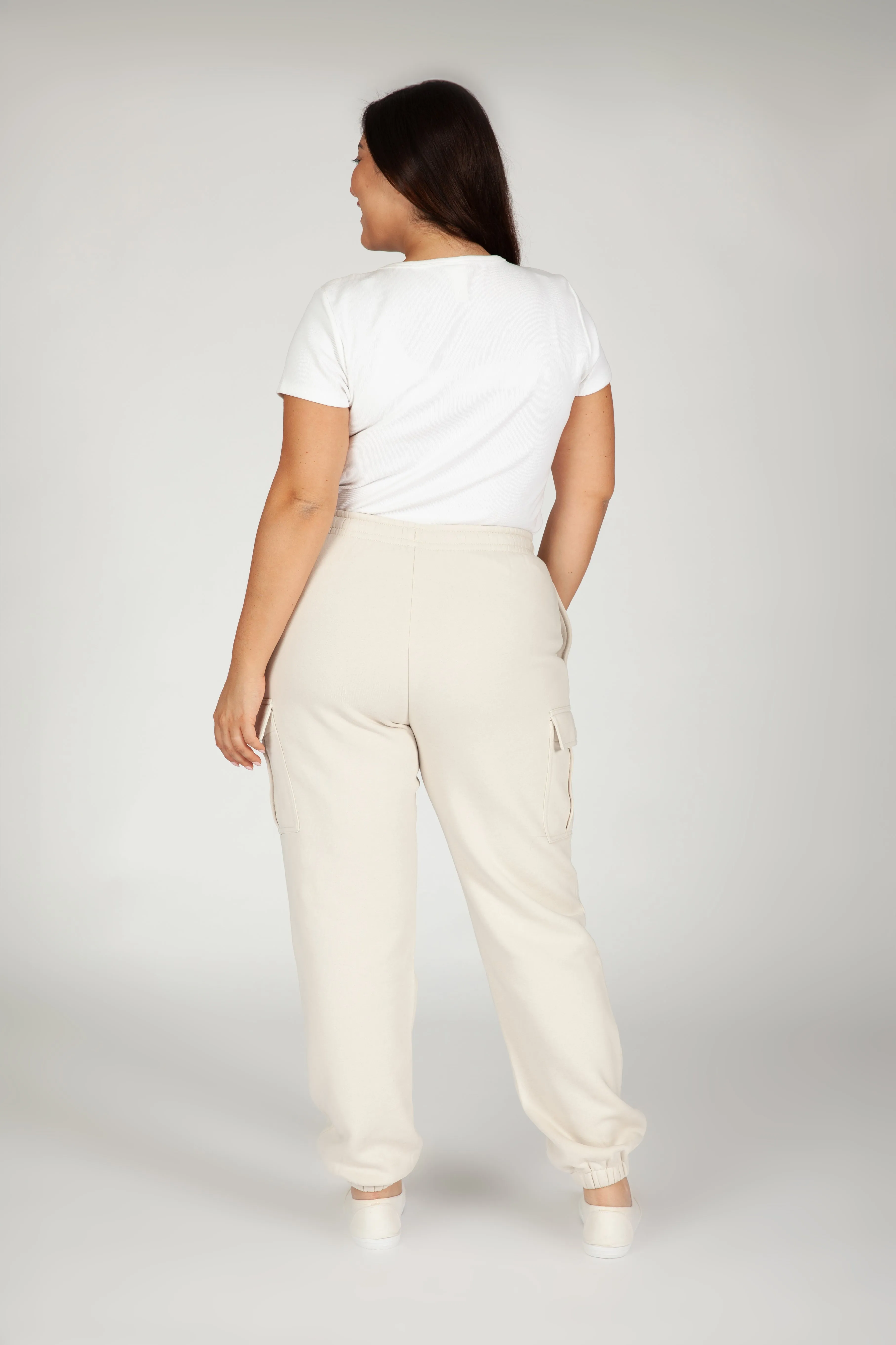 Nova premium fleece relaxed cargo sweatpants in bone